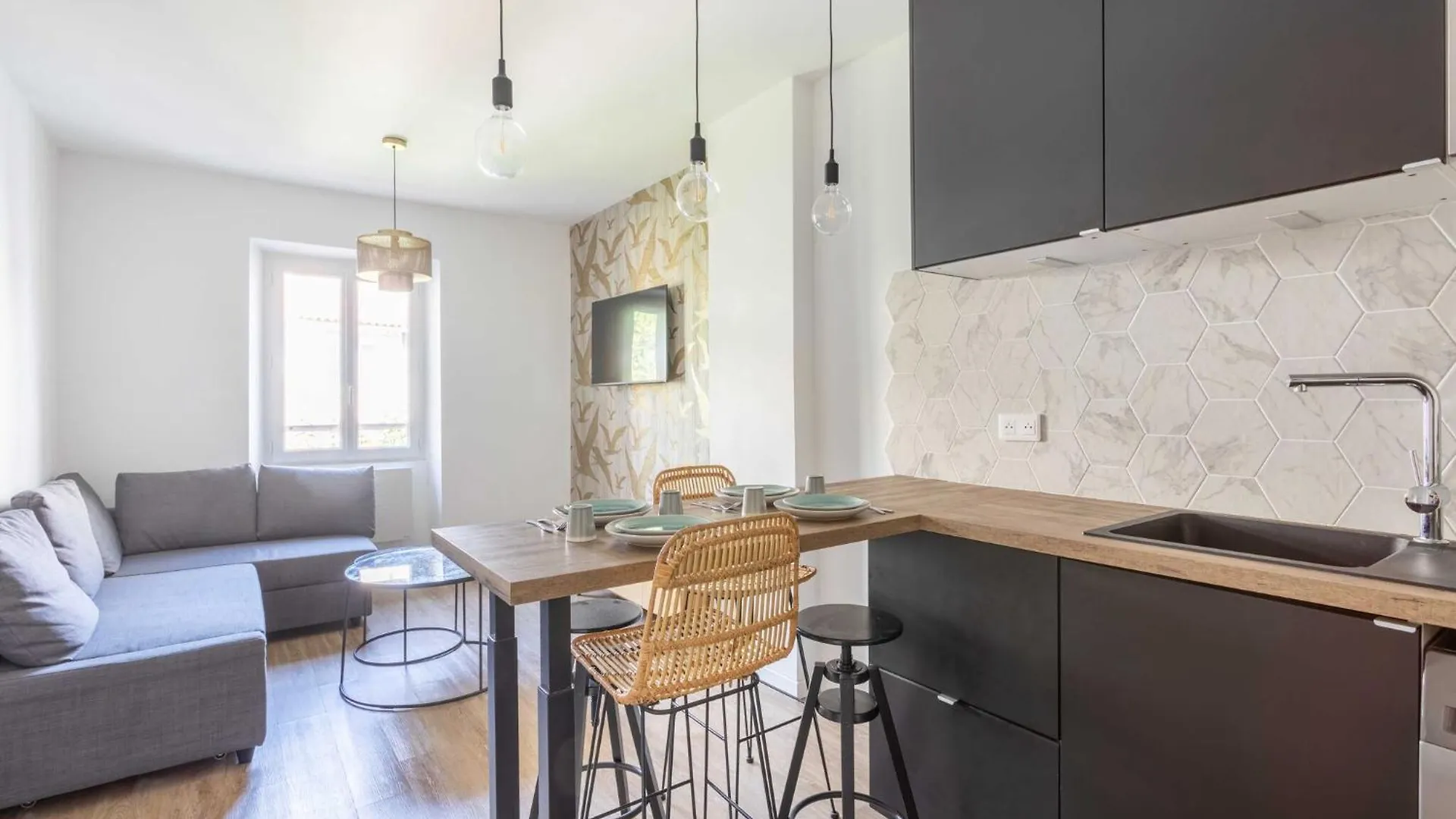 Charming Renovated Apt-1Br 4P- Notre Dame Du Mont Marseille 0*,